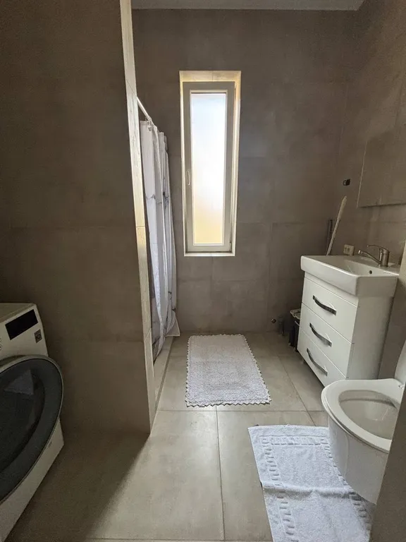 Коттедж Новый дом с видом на горы — Винсады