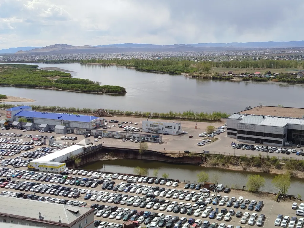 Красивая студия в центре города на 3 места, рядом с Площадью Советов.