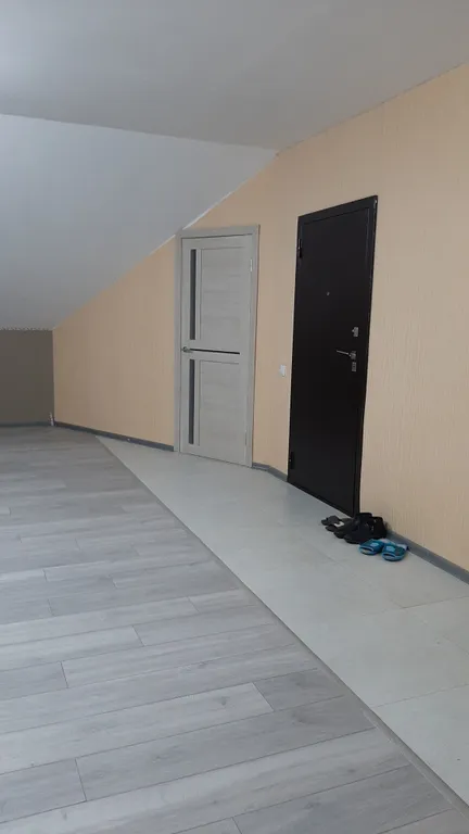 Дом по этажно, отдельным входом