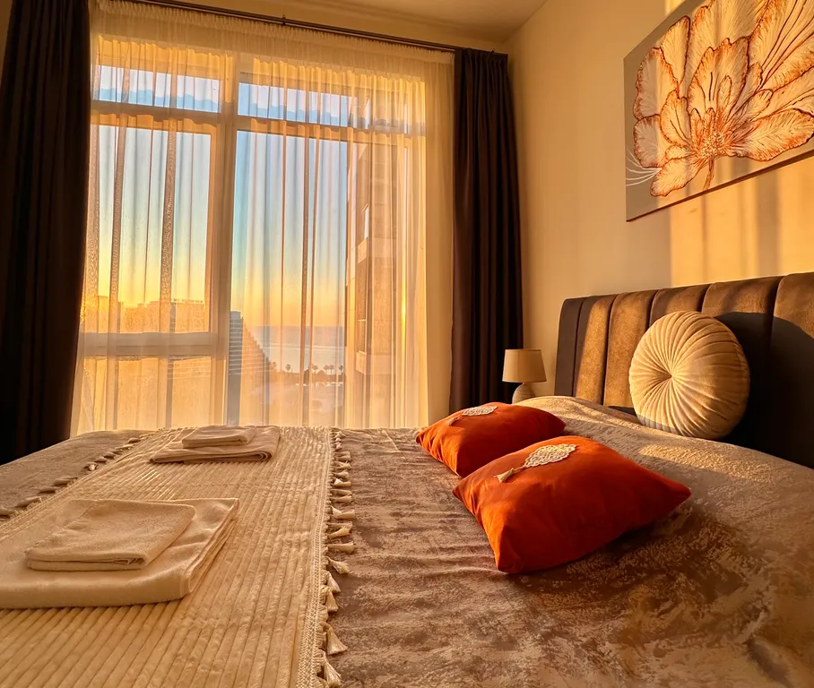 2-х комнатный апарт, бассейн + парковка, жк white sails