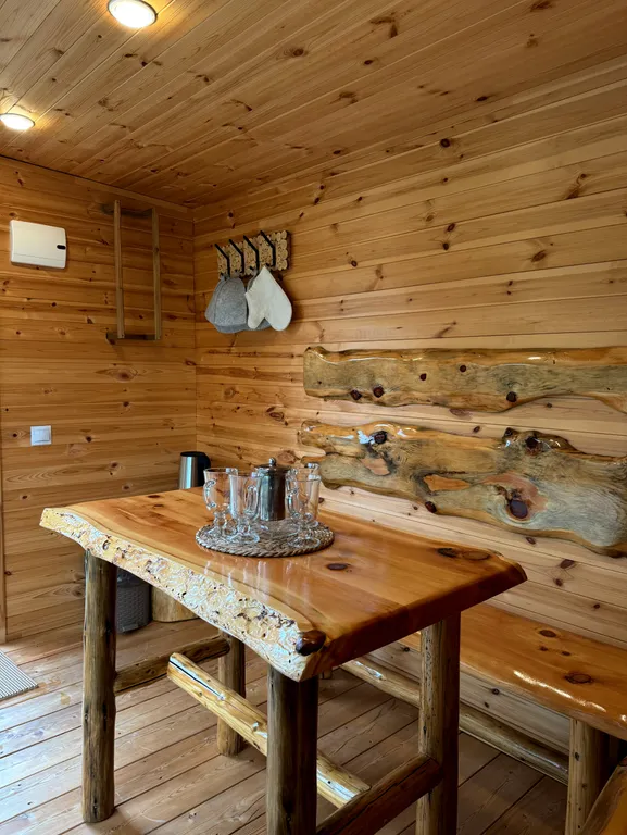 Благоустроенный дом рядом с ГЛК Манжерок