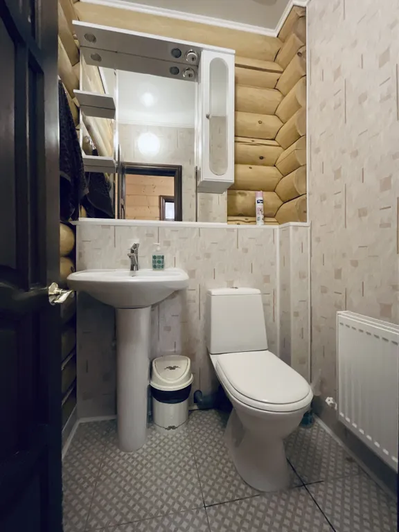 Тёплый и уютный дом Пирамида