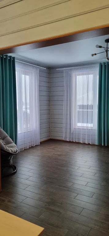 Дом по соседству с вотчиной Деда мороза