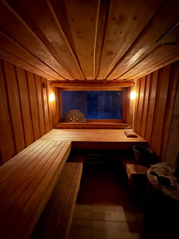 Дом из клееного бруса с панорамным видом