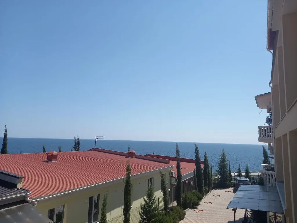 Апартаменты в Алуште с видом на море рядом с пляжем