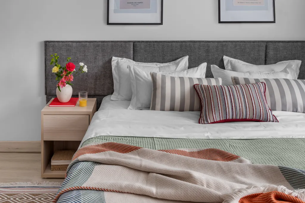 YES Апарт-Отель  King-Size кровать кухня вид на Ботанический сад