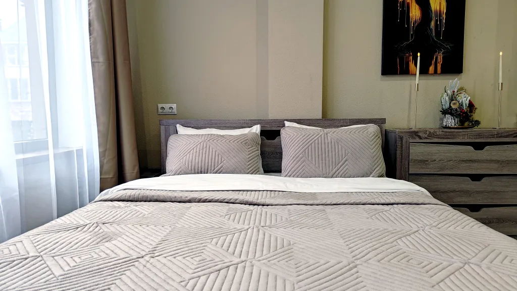 Идеальная и комфортная студия в центре красной поляны. Большое окно