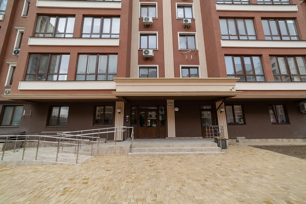 Квартира Уютная двухкомнатная квартира — Мирное