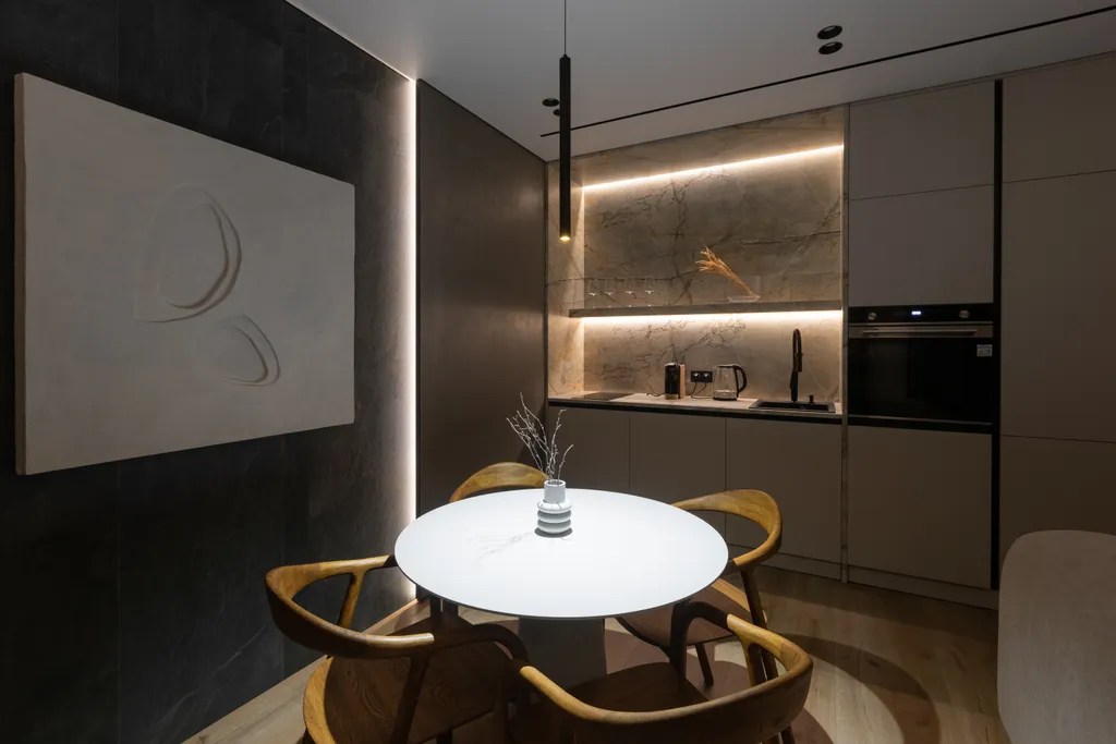 Апартаменты бизнес класса в центре города с красивым видом из окна