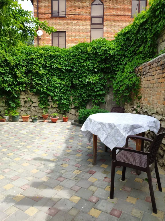 Коттедж Дом с двумя спальнями и двориком в историческом центре — Пятигорск