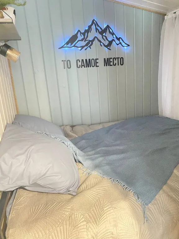 Душевный домик с баней в лесу