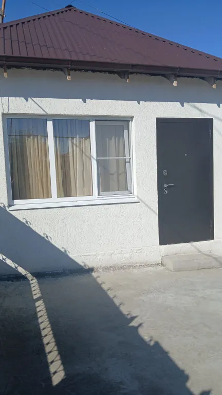 Коттедж Уютный домик у моря — Сухум