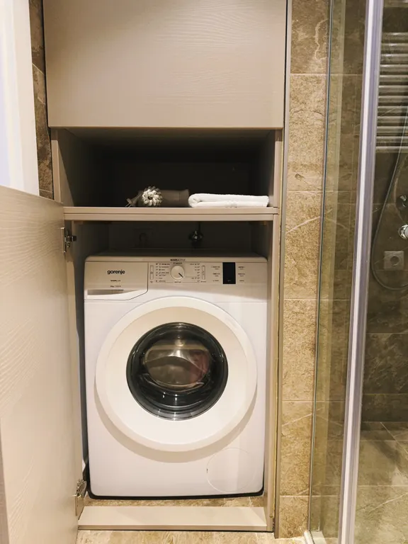 Alliance Burgundy 8th floor by brege