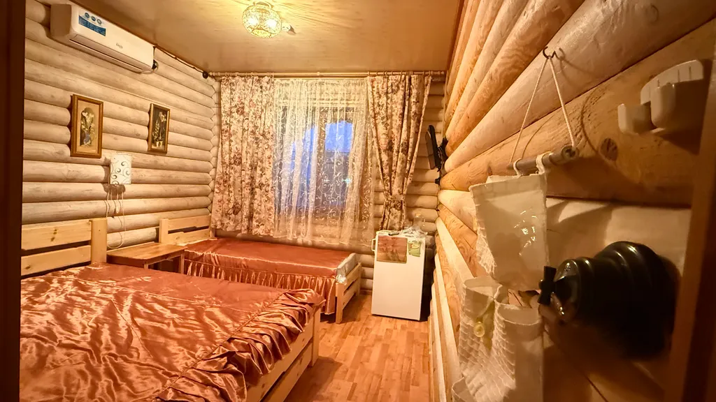 Трехместный номер у моря с удобствами