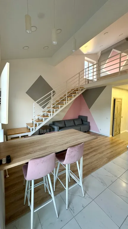 Инстаграмная студия на набережной