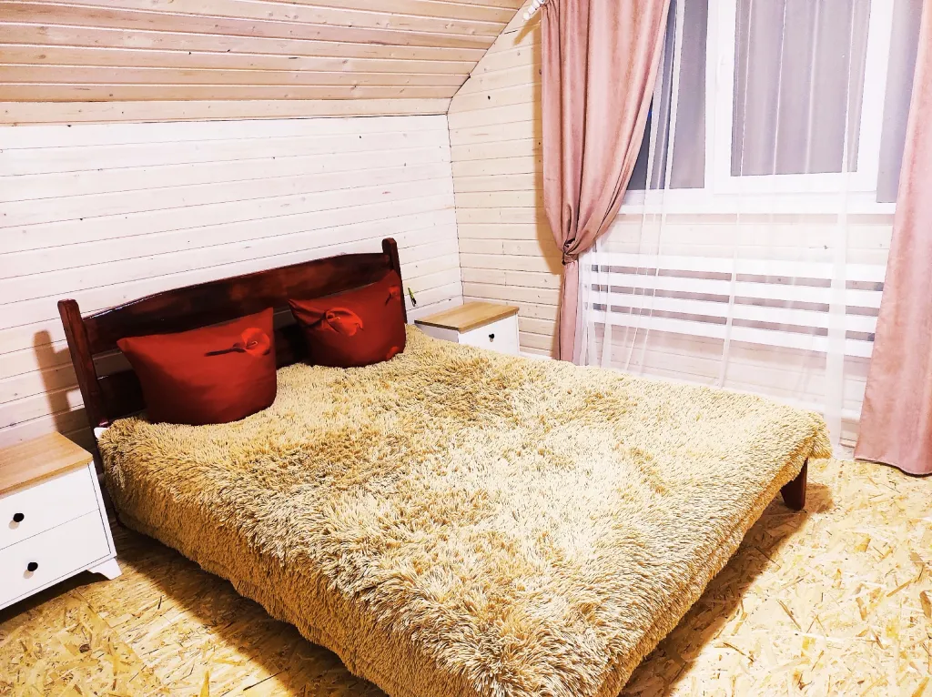 Комфортабельный просторный, кедровый коттедж на Усадьбе у костра