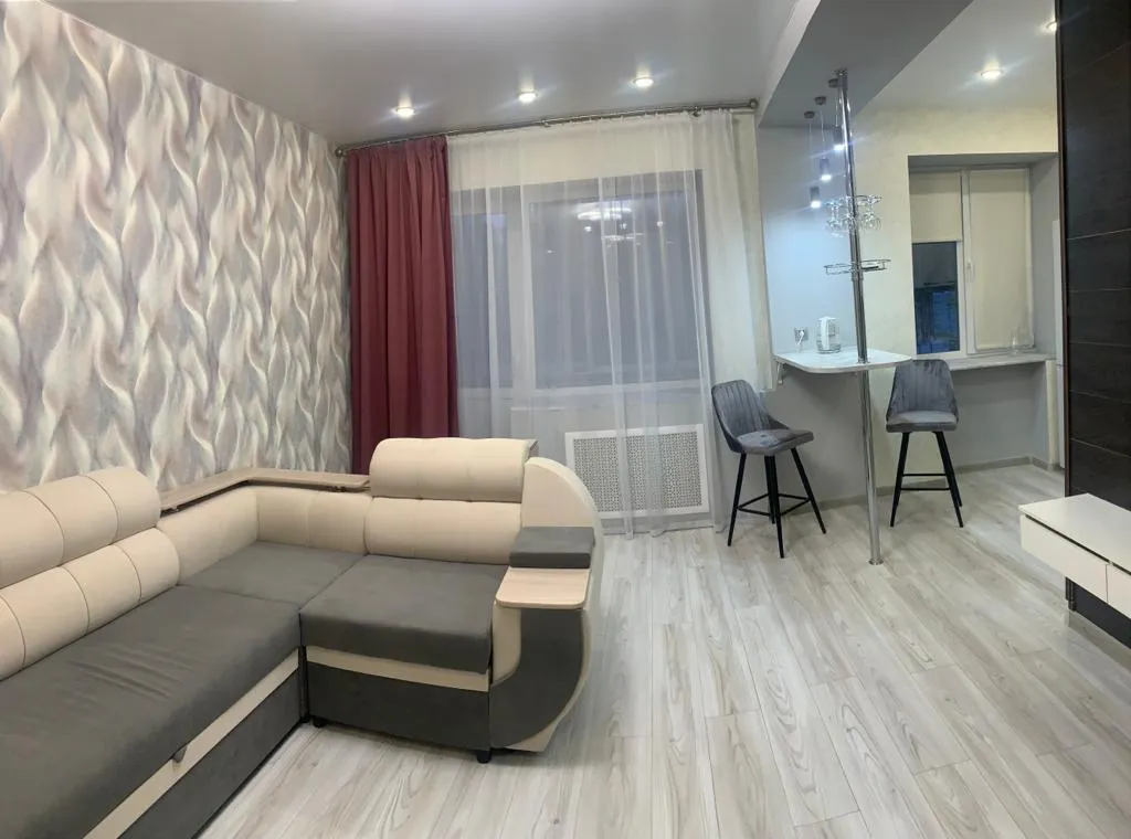 Уютная квартира — аренда посуточно в Братск