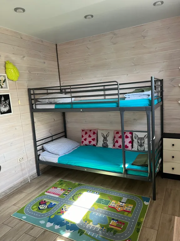 Двухкомнатный дом с видом на гору