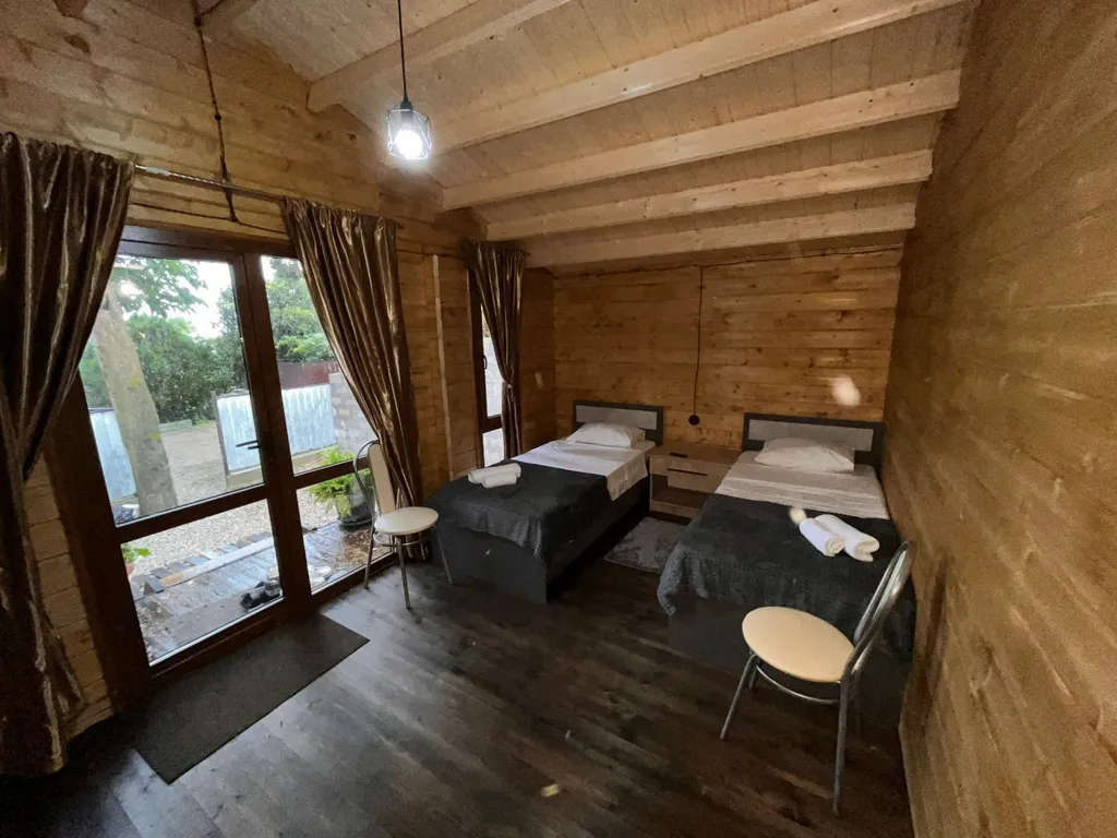 Коттедж anana house — аренда посуточно в Гудаута