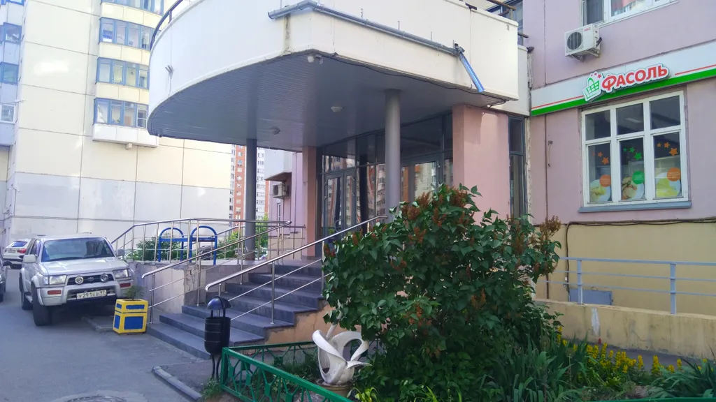 Светлая евродвушка у Крокус Экспо между метро Мякинино и Пенягино