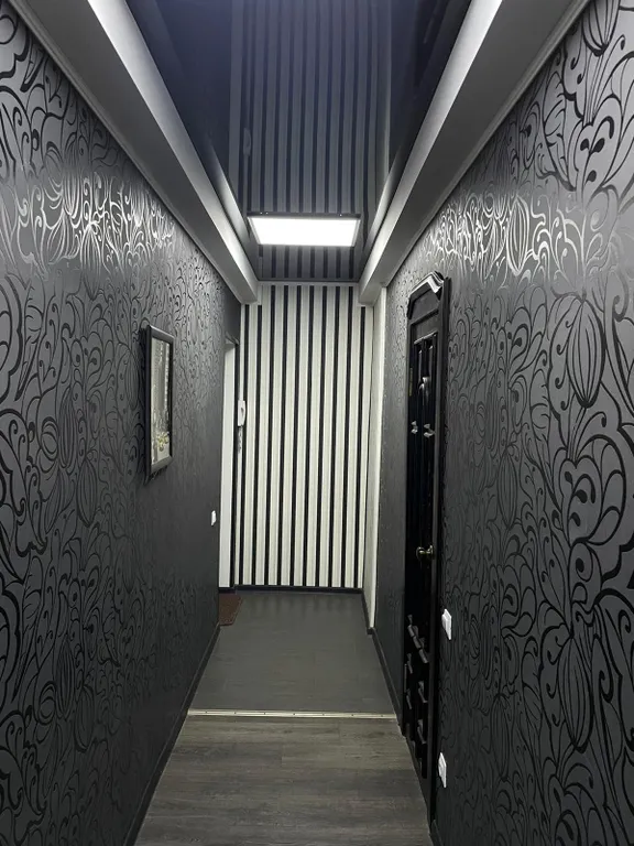 Сдаётся 3 комнатная квартира в самом центре города