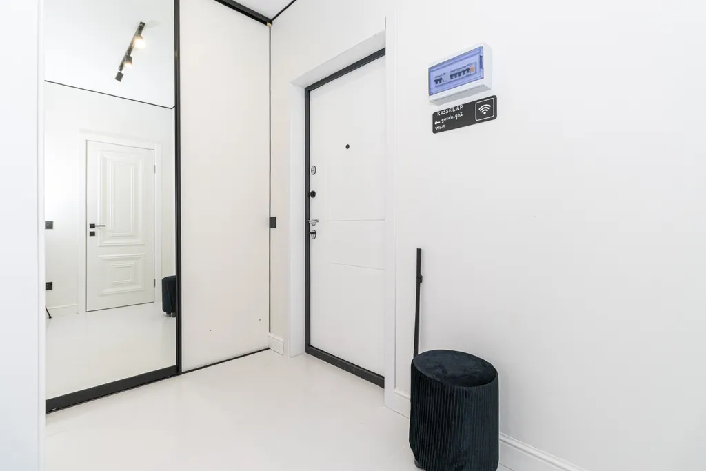 Квартира Светлая квартира с дизайнерским ремонтом Алисой и качелями в спальне — Краснодар