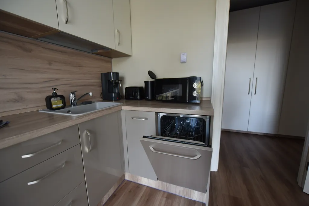 Квартира Просторные апартаменты для большой семьи в сердце Зеленоградска! — Зеленоградск