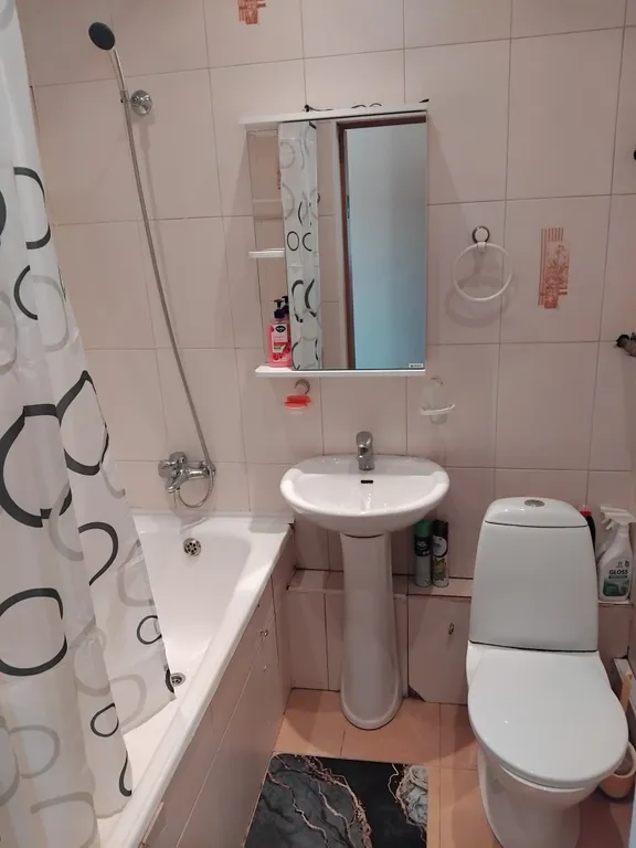 Квартира Светлая и чистая квартира с кондиционером — Екатеринбург