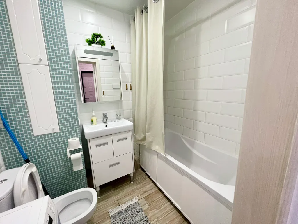 Студия напротив клиники