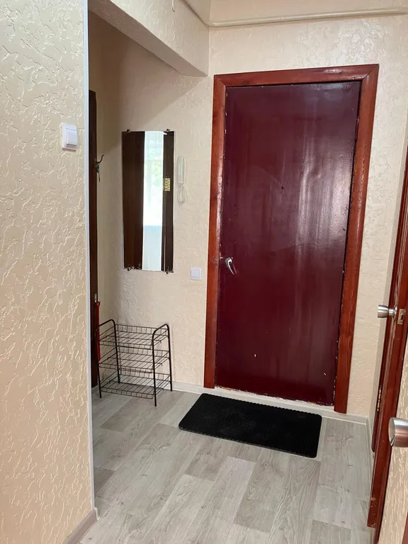 Благоустроенная квартира в тихом районе.