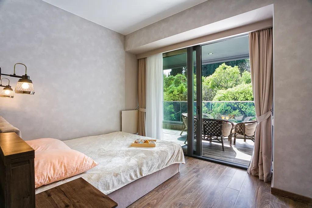 Квартира 1-комнатная с видом на парк в приморском парке — аренда посуточно в Ялта