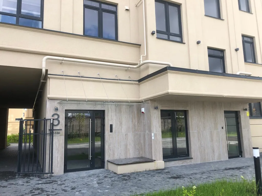 Апартаменты "Пикассо" - индустриальный шик с яркими акцентами