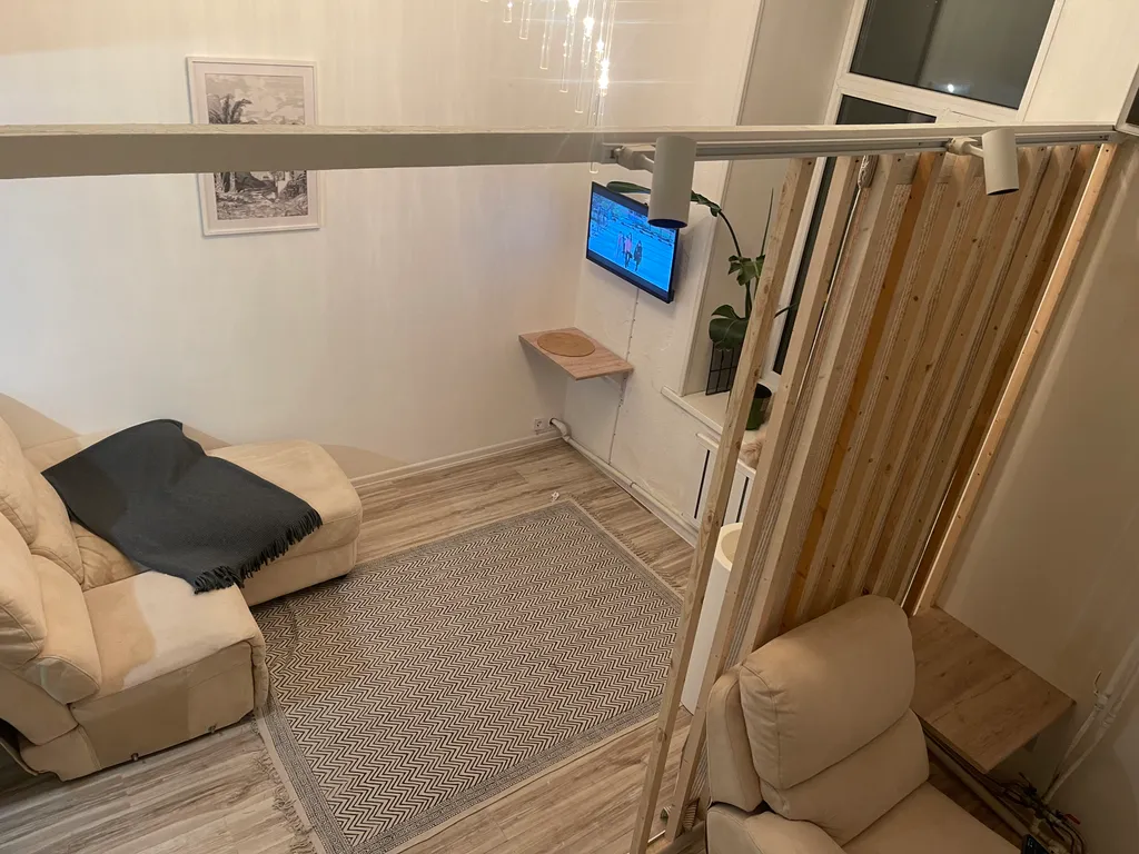 Двухуровневая студия на спортивной