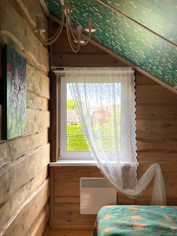 Просторный, уютный деревянный дом в центре города, возле реки и озера