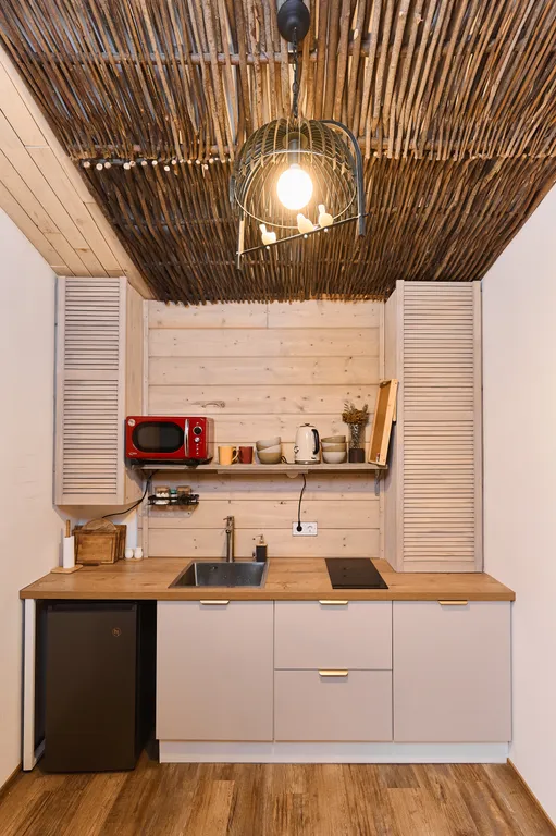 Уютный дом с баней и чаном в лесу