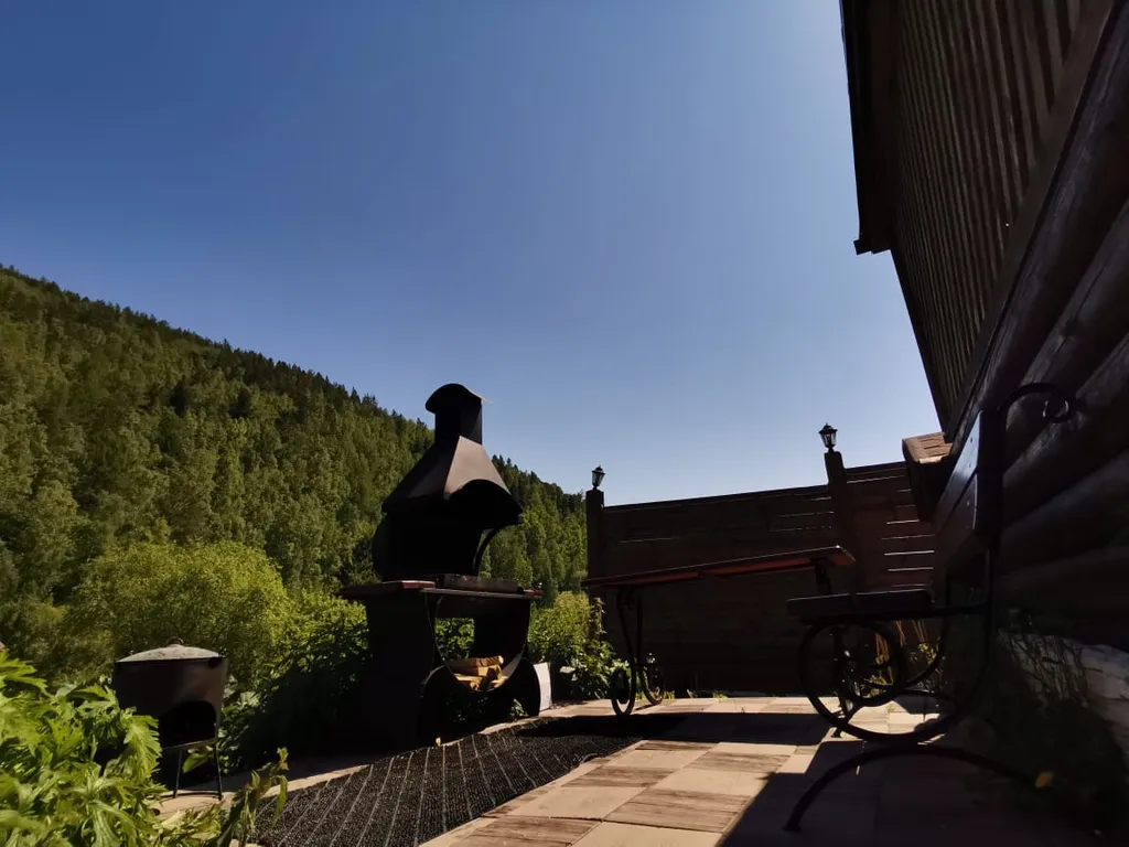 Коттедж Элис в центре с видом на Байкал