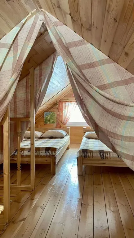 Домик на берегу Оки в сельской усадьбе Варежка