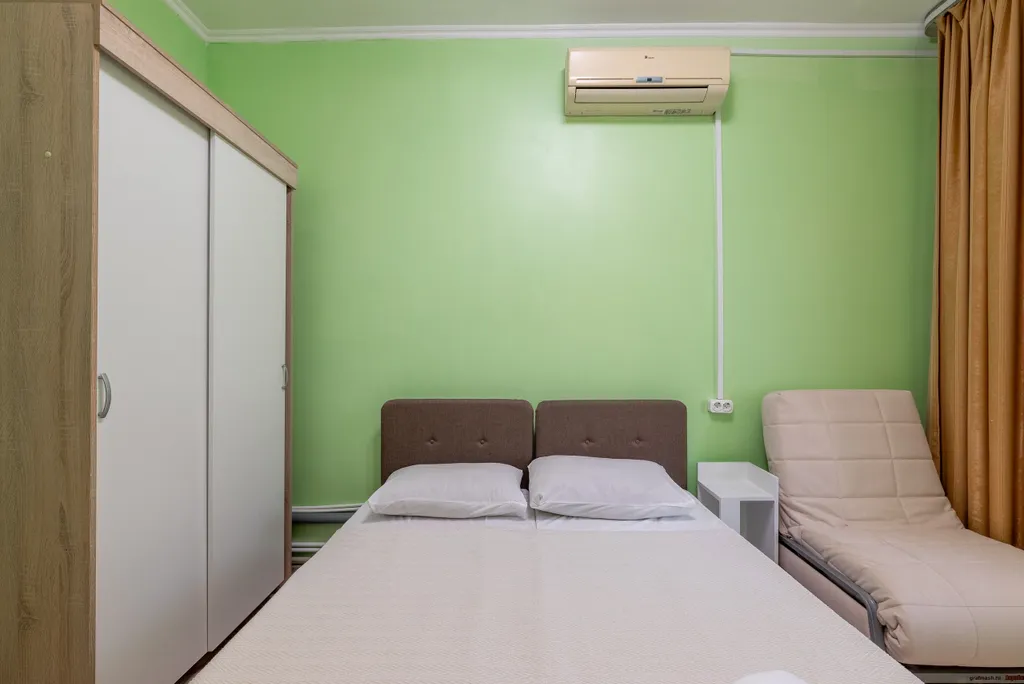 Небольшая семейная студия в частном доме