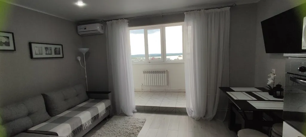 Уютная квартира с шикарным видом на озеро