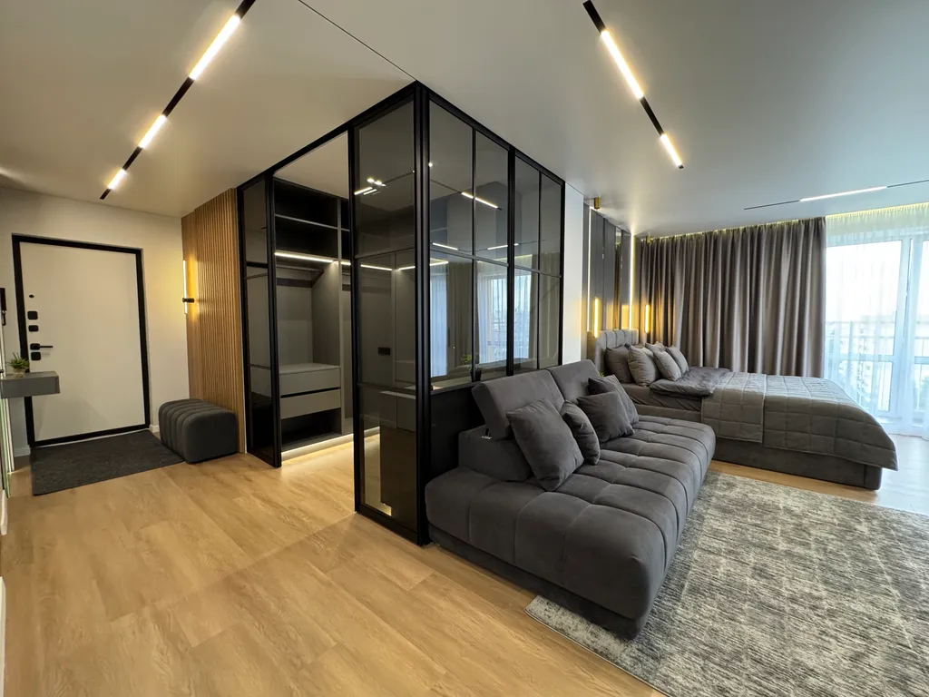 Современная квартира-студия рядом с центром