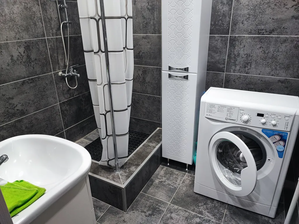 Просторная квартира после свежего евроремонта