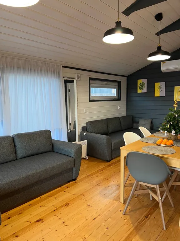 Дом у моря на первой береговой линии