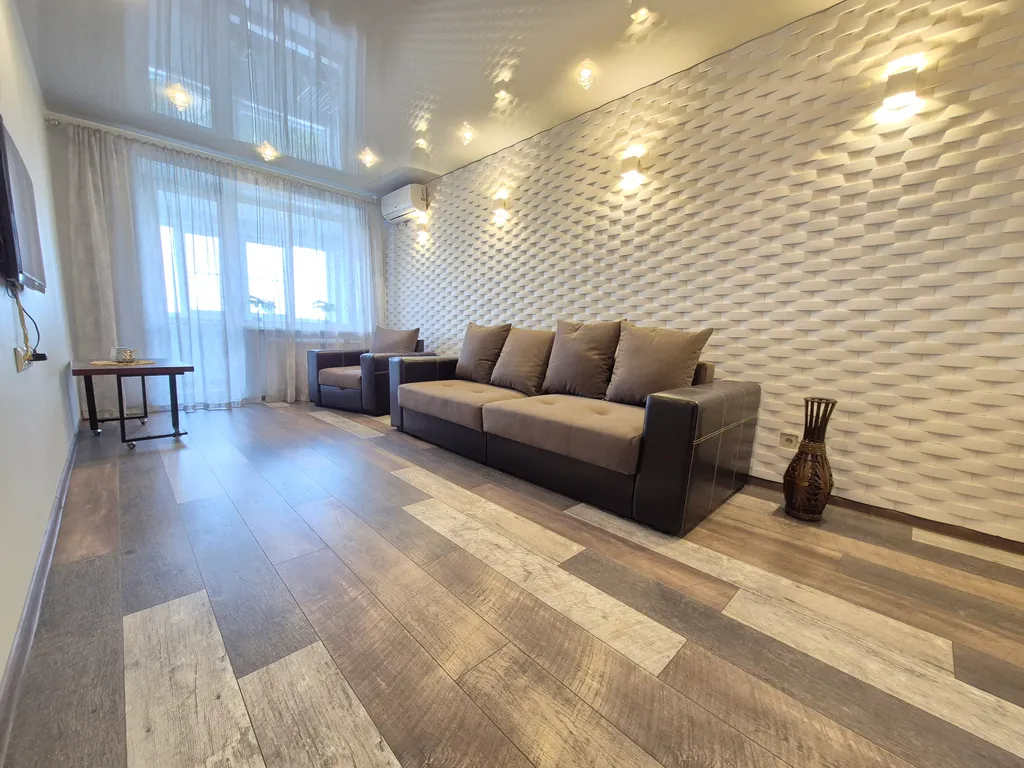 Квартира бизнес класса в центре города — аренда посуточно в Волжский