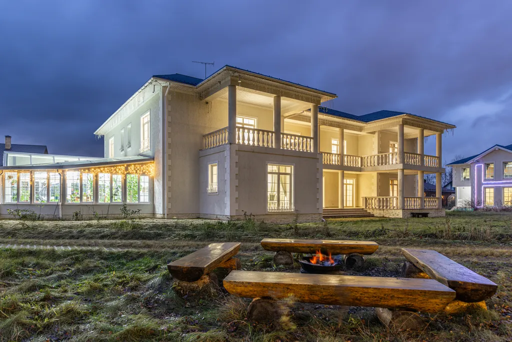 Просторный коттедж с бильярдом и сауной — аренда посуточно в Щёлково