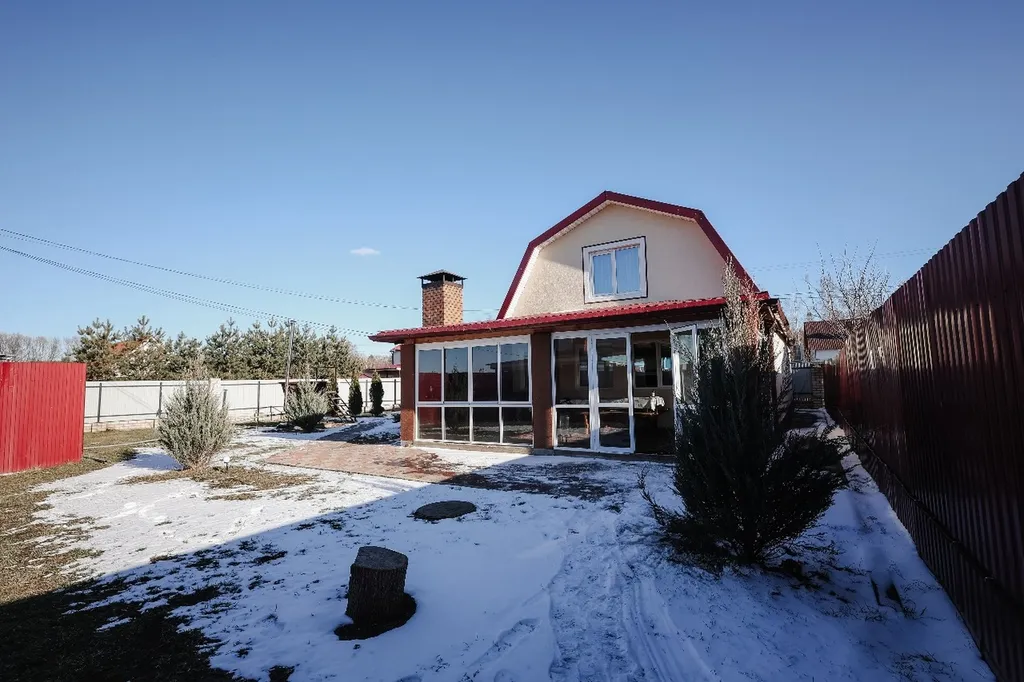 Коттедж на берегу озера