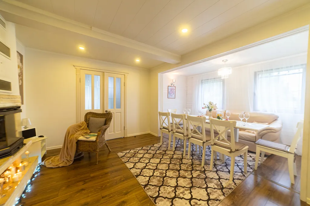 Уютный дом для отдыха или праздника