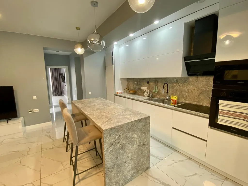 Апартаменты с видом на гору Большевик