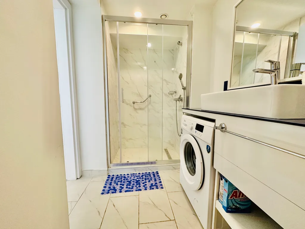 Sea Sunset Residence 43 floor