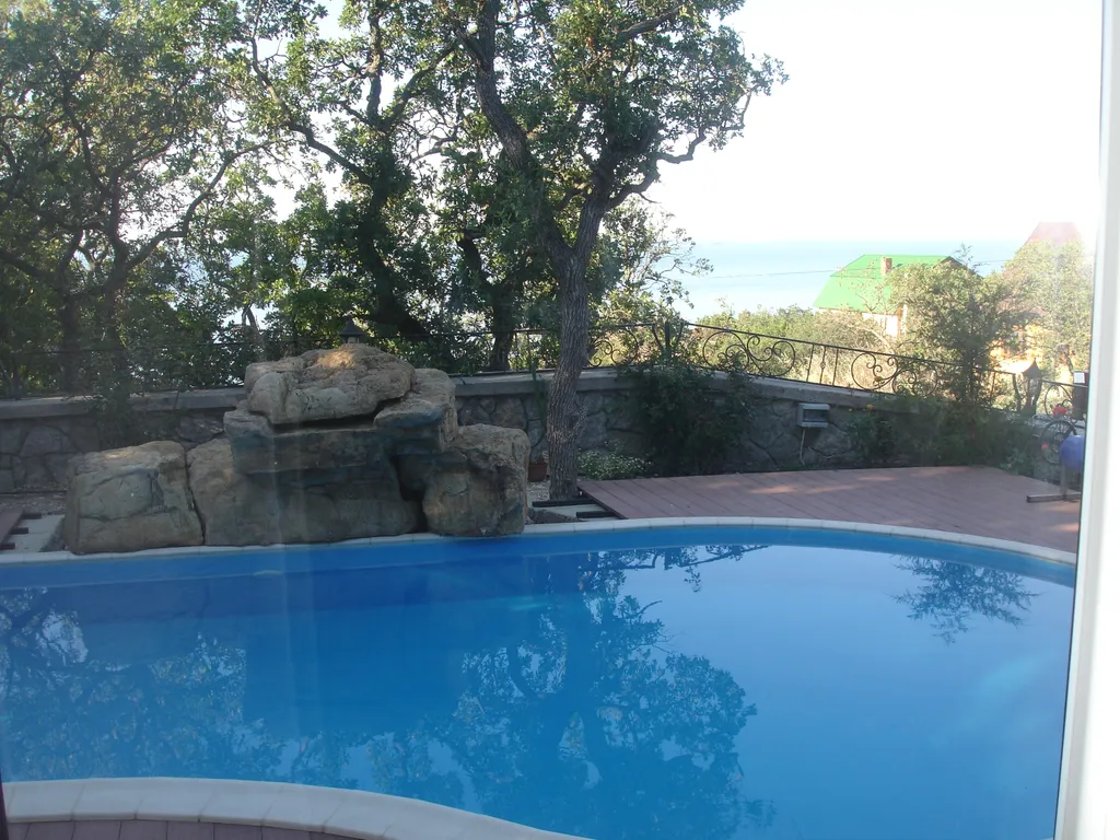 Вилла Azure Marina с бассейном