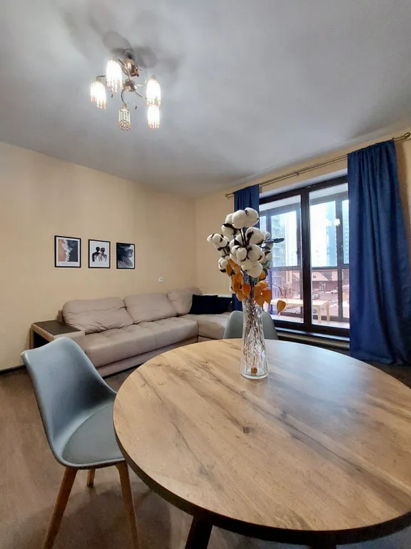 Трёхкомнатная квартира возле метро